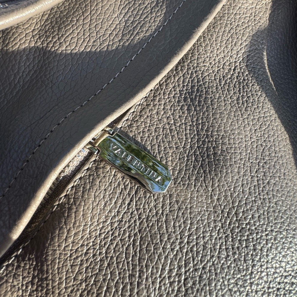 Valentina Italia Taupe Pebbled Leather Backpack/Sling. - Picture 7 of 12
